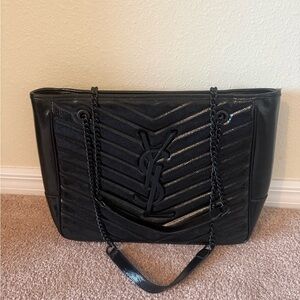 Elegant Black Chevron Tote Bag